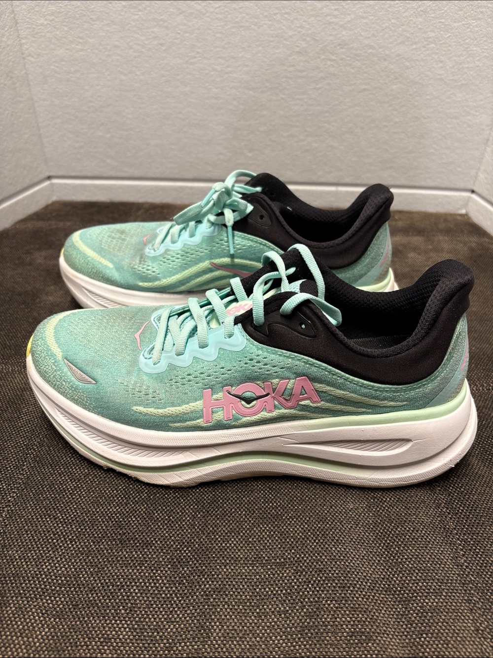 Hoka Women’s Bondi 9 Size 9.5D Wide - Picture 7 of 14